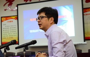 学电子商务专业的男神